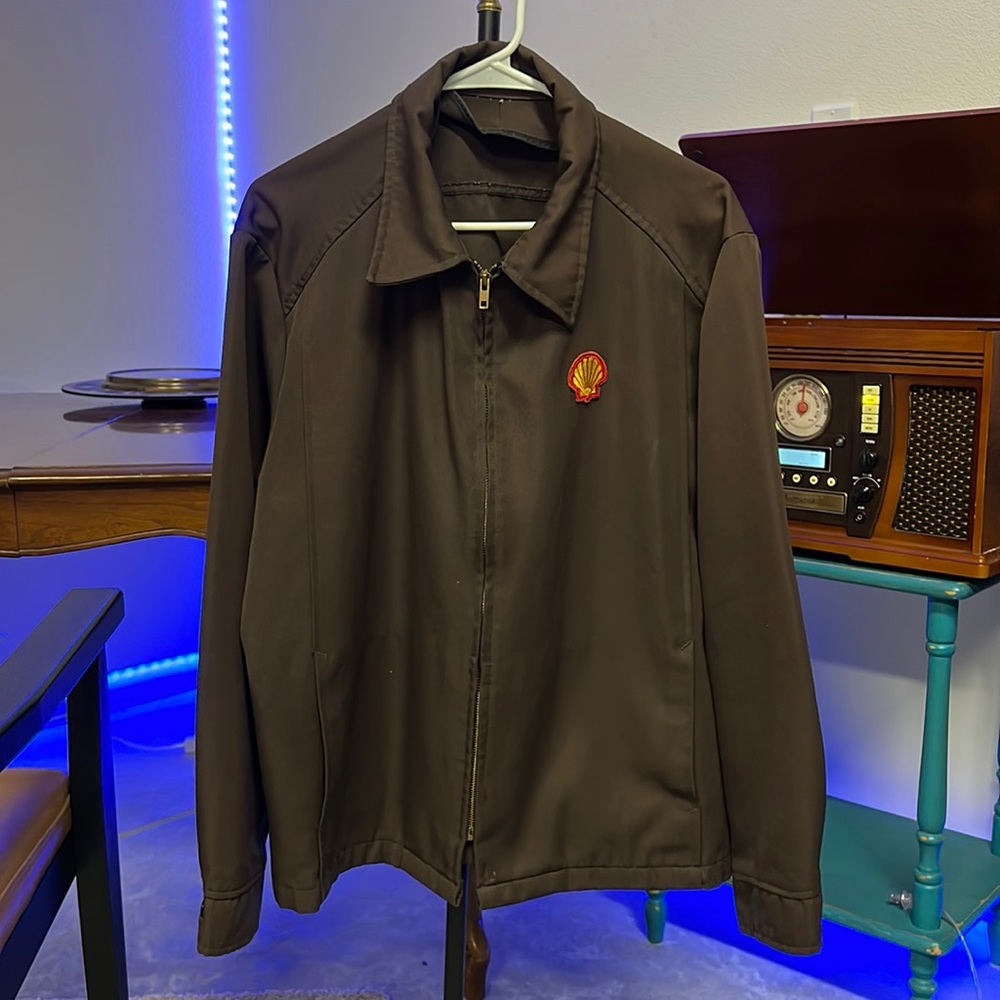 SHELL Company Windbreaker Jacket. Color: Brown. Size: L